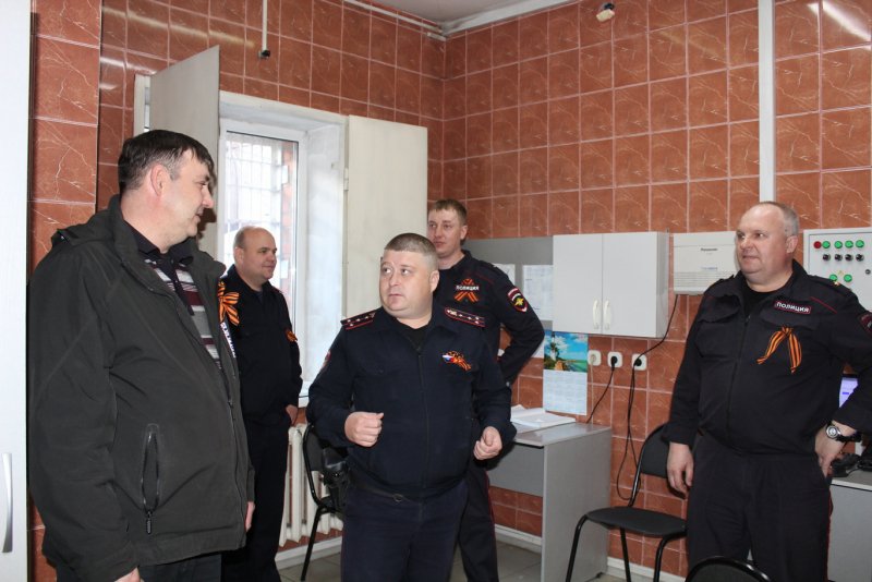 Председатель общественного совета  посетил изолятор временного содержания курагинской полиции